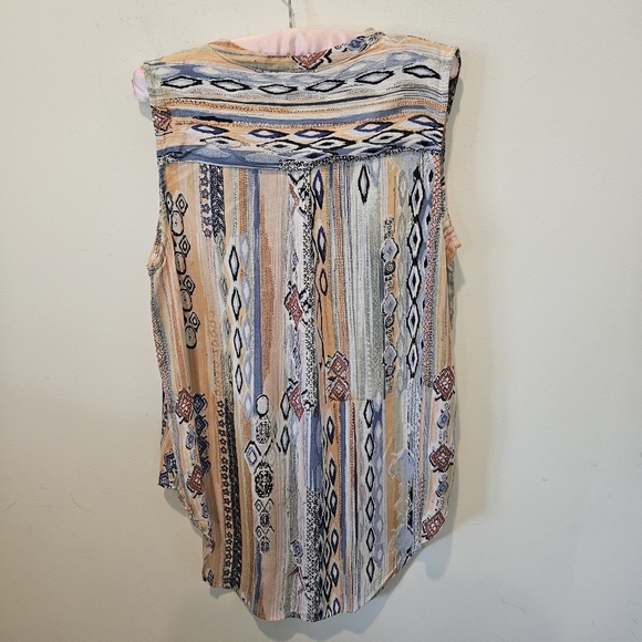 Nostalgia Women's Vintage 90s Multicolor Boho High-Low Sleeveless Blouse, Large - Picture 6 of 11